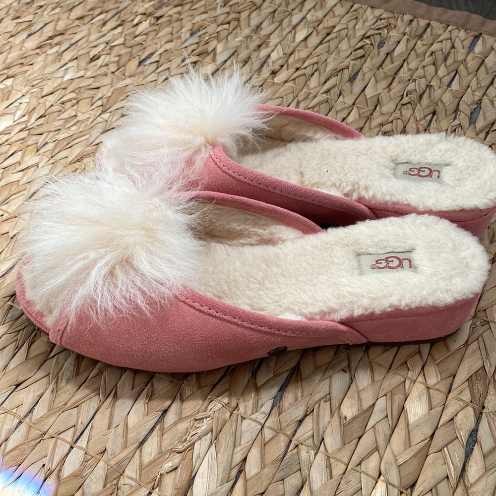 UGG Pink and Cream Fluffy Slippers - Picture 2 of 6